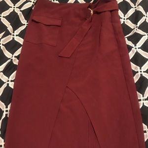 Cute asymmetrical skirt!